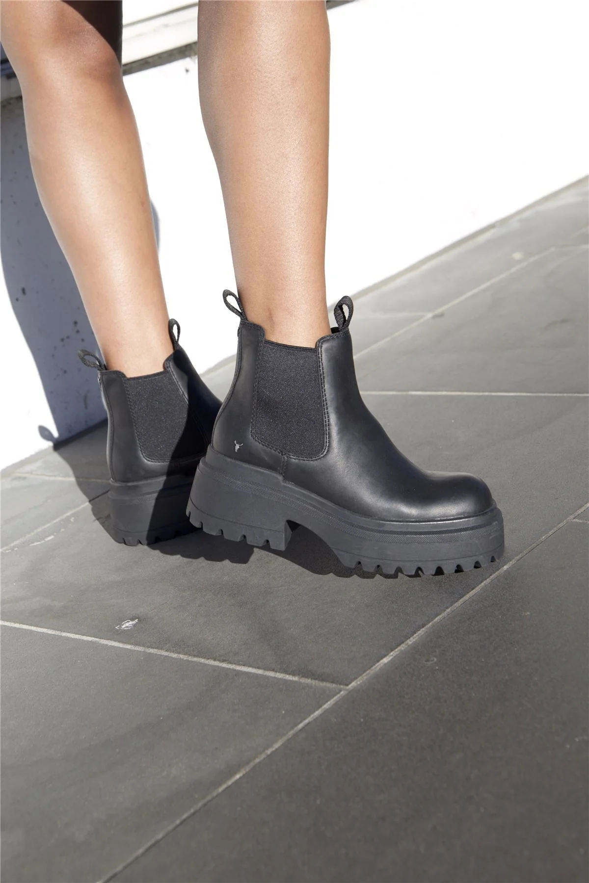 Windsorsmith Black Chunky Leather Chelsea Boots - Dopamine - Image 8